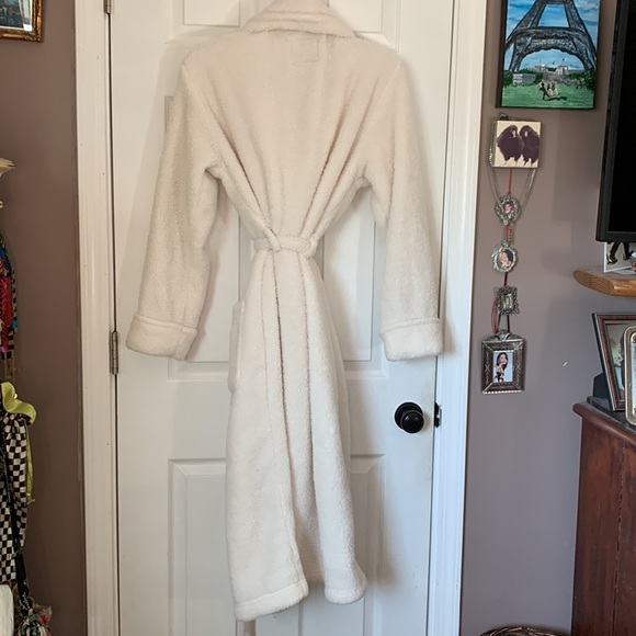 Denver Hayes robe - Picture 2 of 6